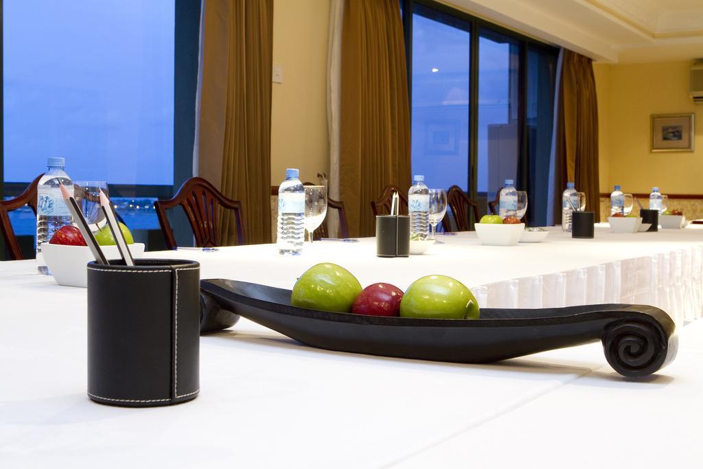 Mookai Hotel Malé Kültér fotó